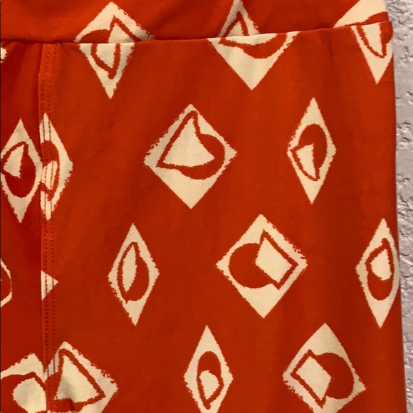 NWT One Size LuLaRoe Leggings - Picture 3 of 3